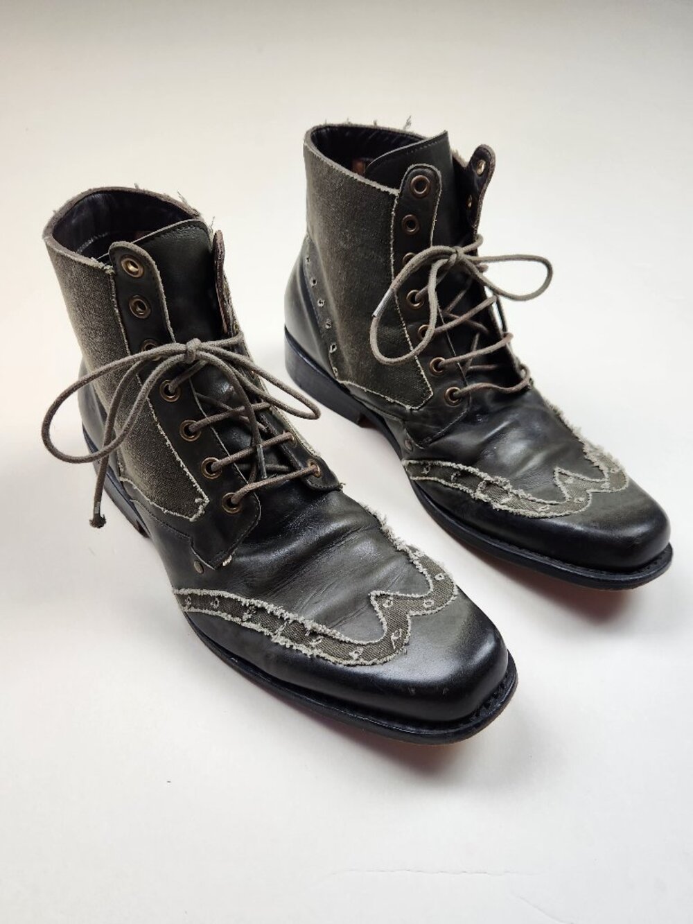 Ted Baker Leather Distressed Wingtip Brogue Lace Up Boots sz 9